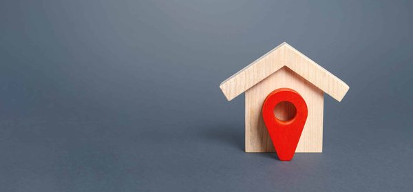 What Are the Key Factors in Choosing the Right Location for Your Retail Business?